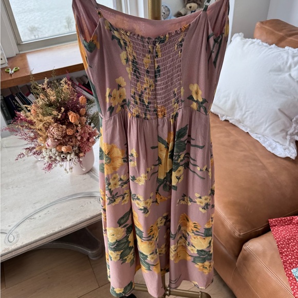 reformation rosehip dress - Picture 5 of 5